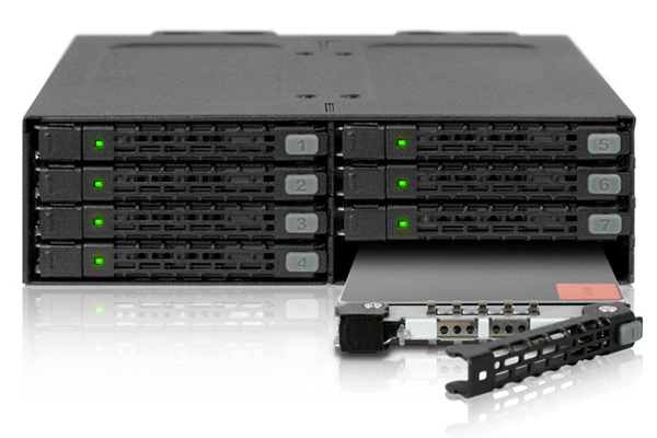 ICY DOCK ToughArmor, 8x2,5&quot; SATA/SSD i en 5,25&quot;-plats, svart