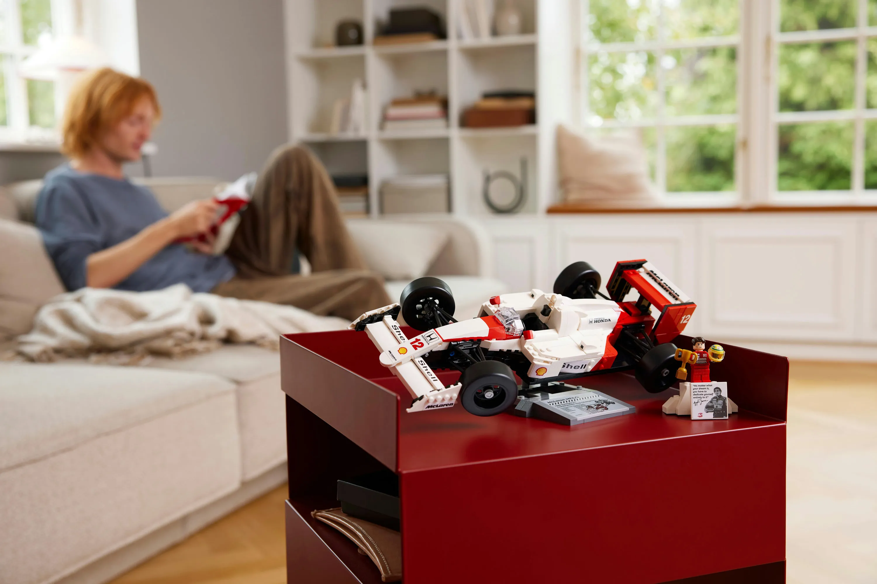 LEGO Icons McLaren MP4/4 &amp; Ayrton Senna 10330