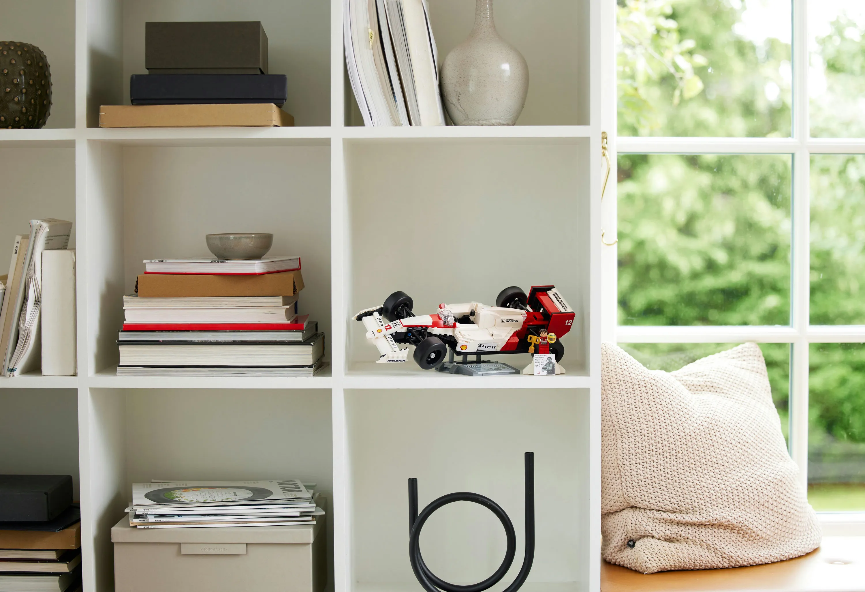 LEGO Icons McLaren MP4/4 &amp; Ayrton Senna 10330