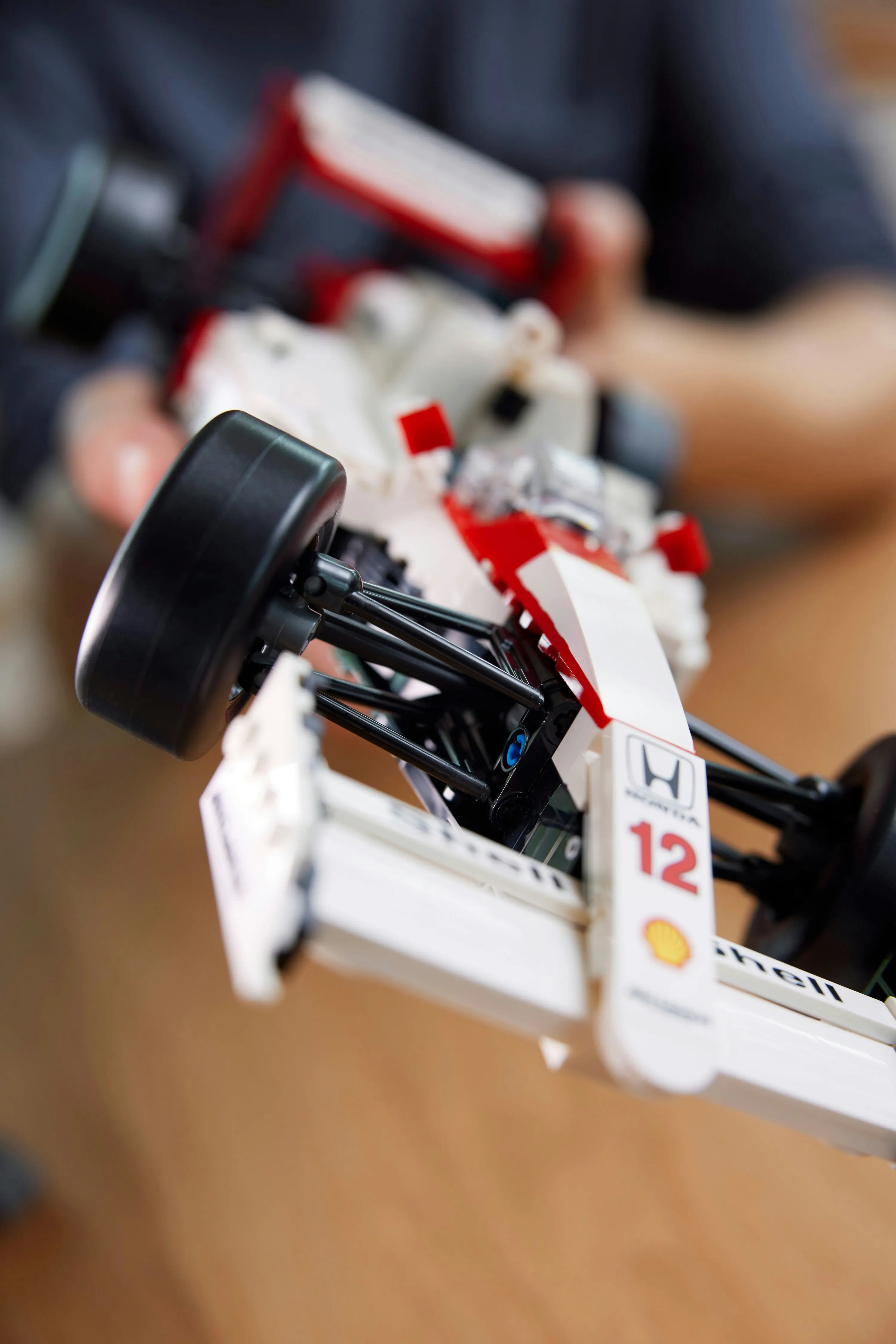 LEGO Icons McLaren MP4/4 &amp; Ayrton Senna 10330