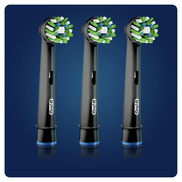 Oral-B CrossAction - Musta vaihtoharja CleanMaximiser-Tekniikalla, 3 Kpl