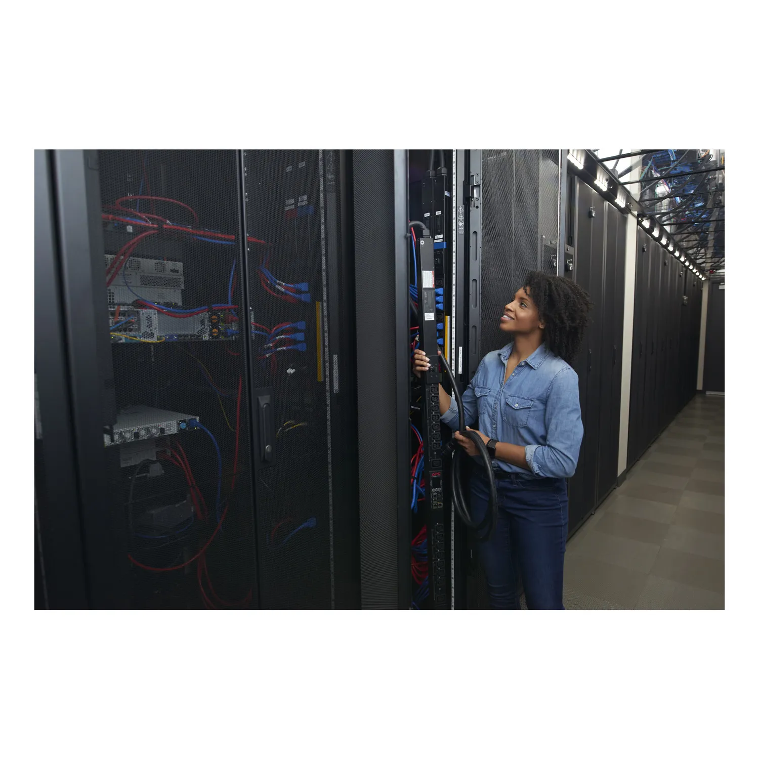 APC Rack PDU 9000 Switched ZeroU 30A