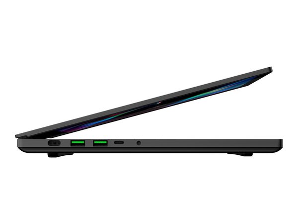 Razer 15.6" Blade 4K, 16 Gt / 1 Tt SSD M.2, RTX 2080 Max-Q, Win 10 Home -pelikannettava, Musta