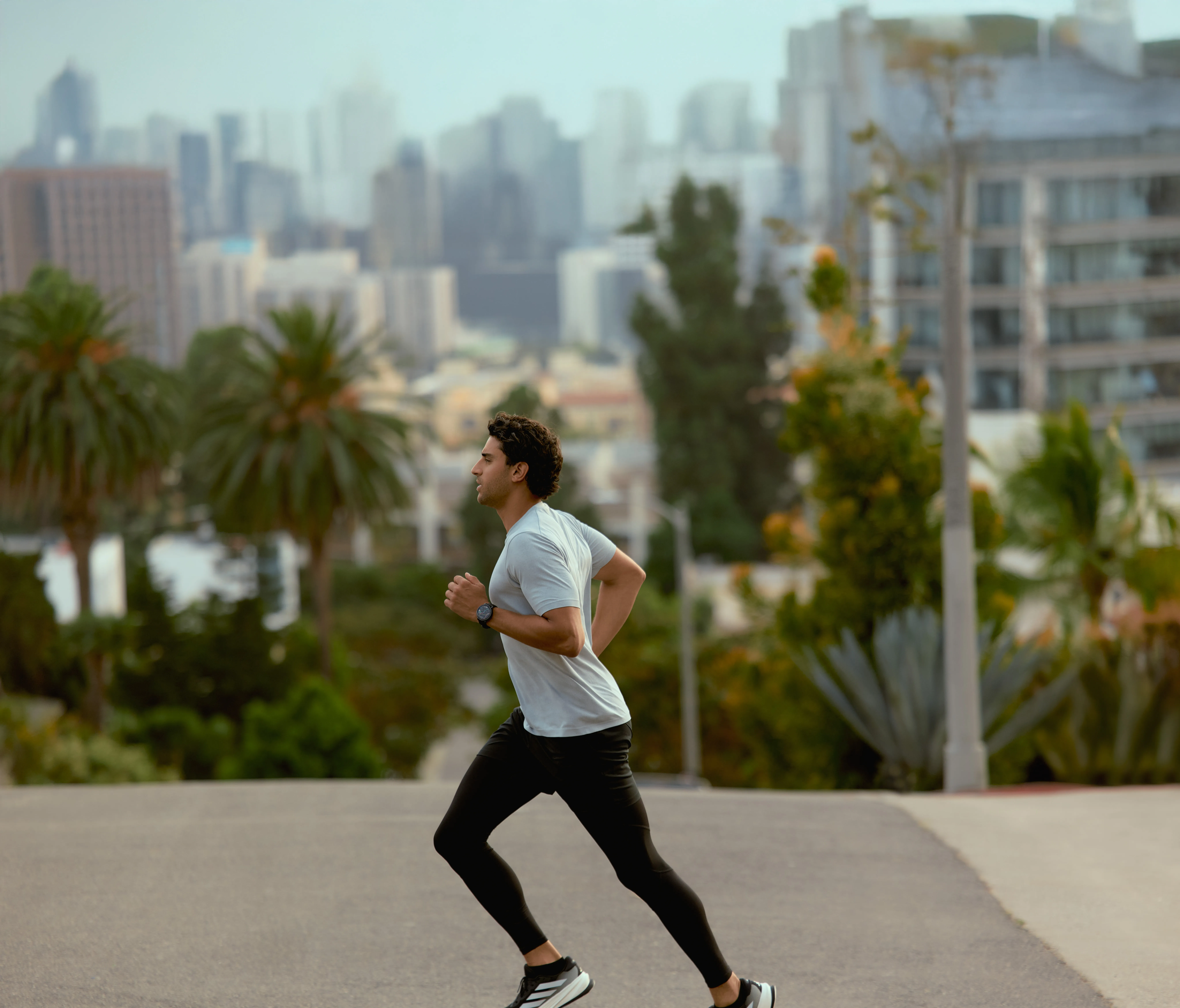 Amazfit Active Max NFC 48mm smartklocka, svart