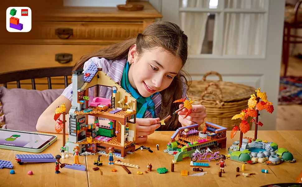 LEGO Friends Viihtyis&auml; syksyinen mets&auml;m&ouml;kki 42705