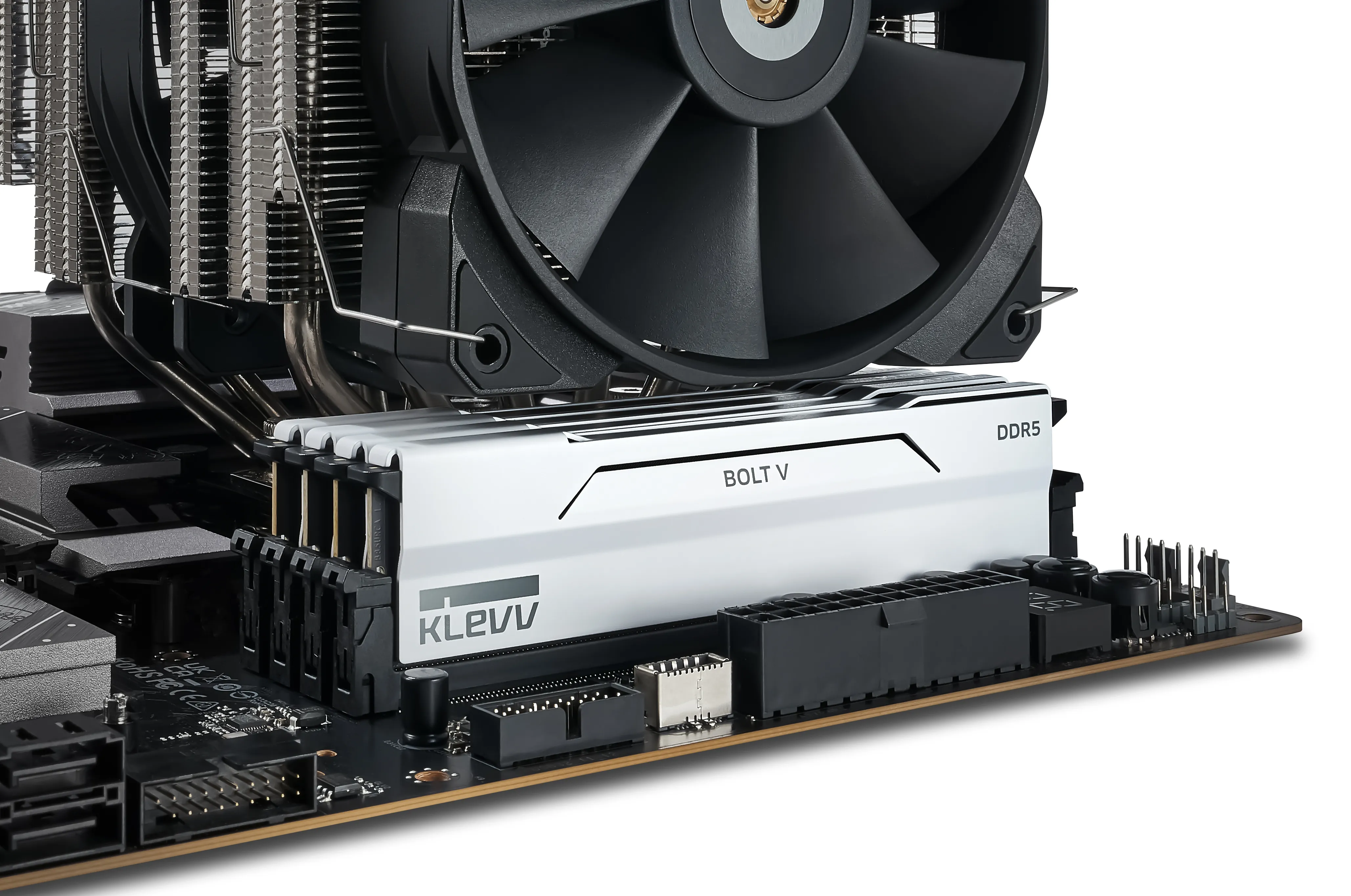 KLEVV BOLT V 32 Gt (2 x 16 Gt) DDR5 6000 MHz, CL28 -muisti, valkoinen (EXPO, XMP)