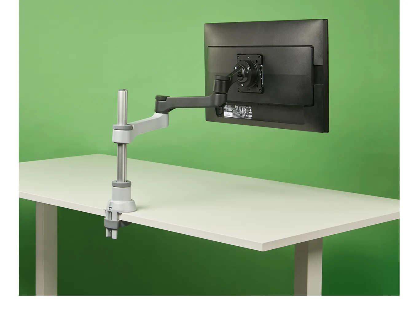 R-Go Zepher 4 C2, Single Monitor Arm, Desk Mount, Adjustable, 0-8 kg, Black-Silver, Low Carbon Footprint