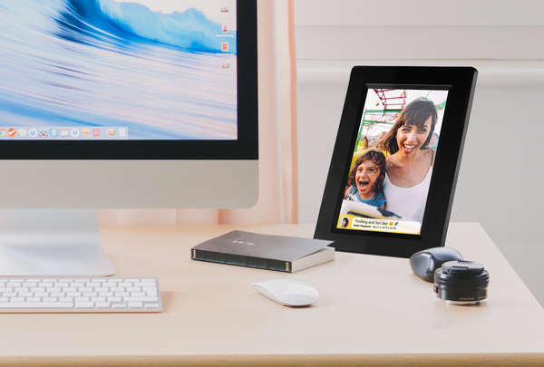 PFF-710 7" Smart photoframe