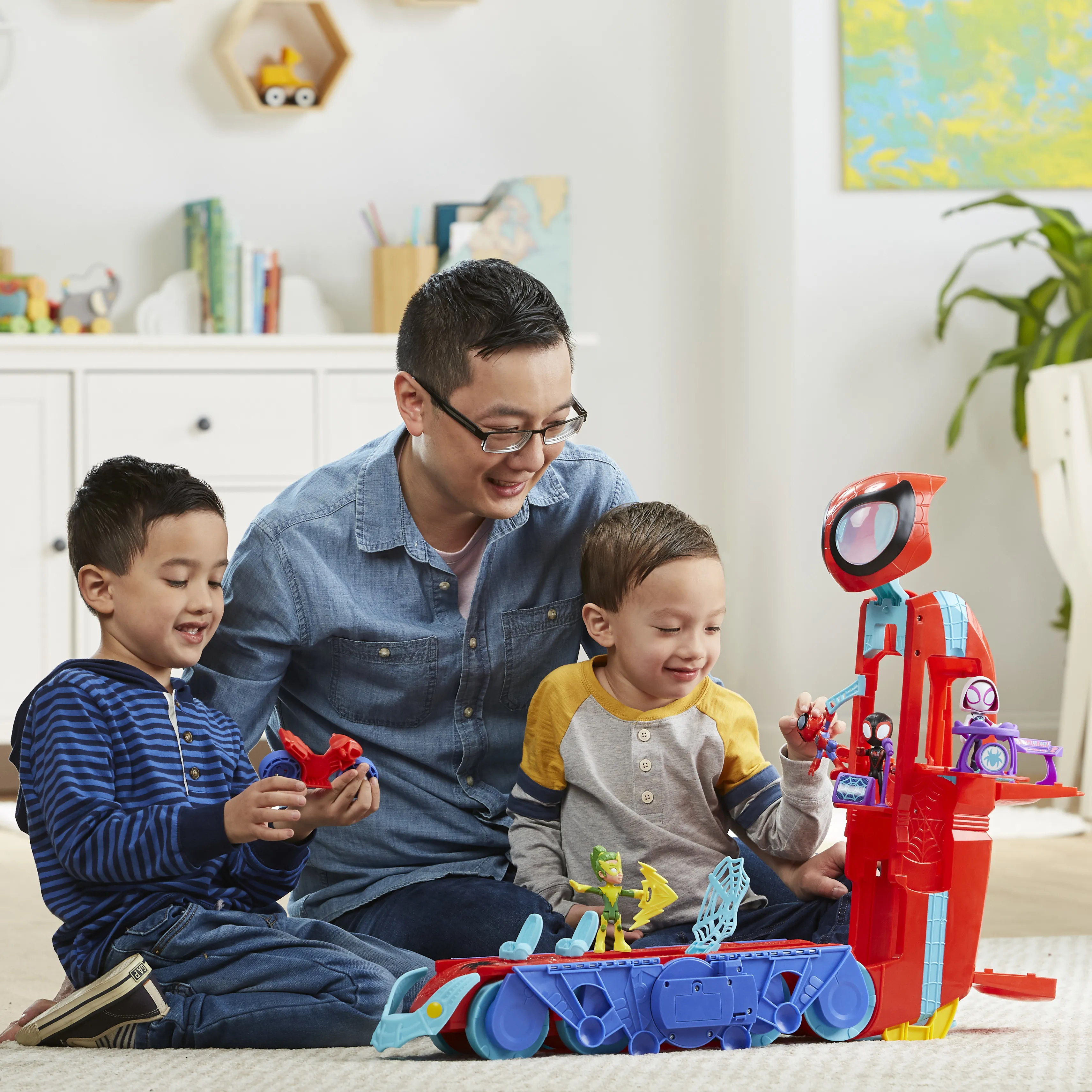 Hasbro Marvel Spidey and His Amazing Friends 2-in-1 Spider Caterpillar Toy Vehicle
