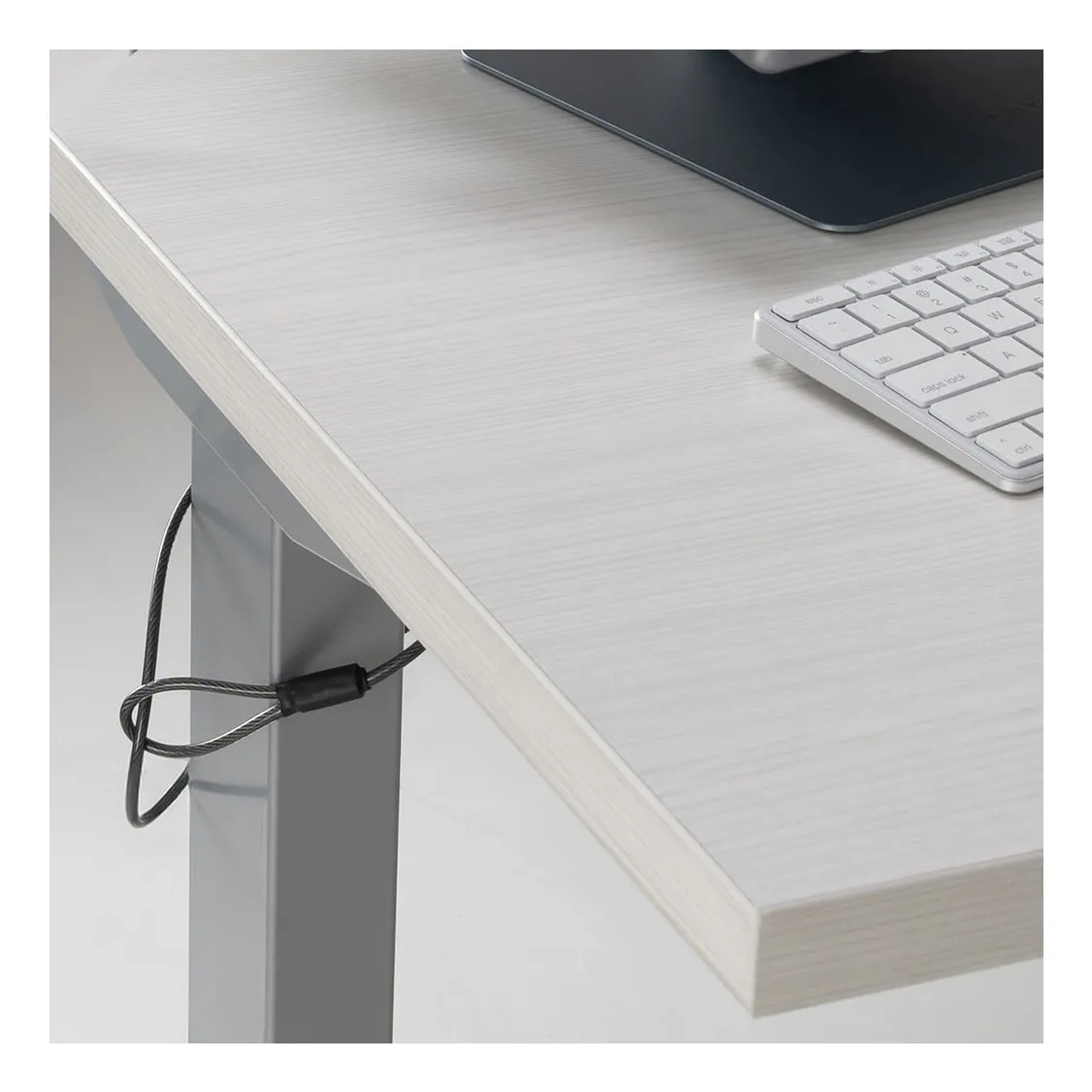 Hyper MacBook Pro Cable Lock