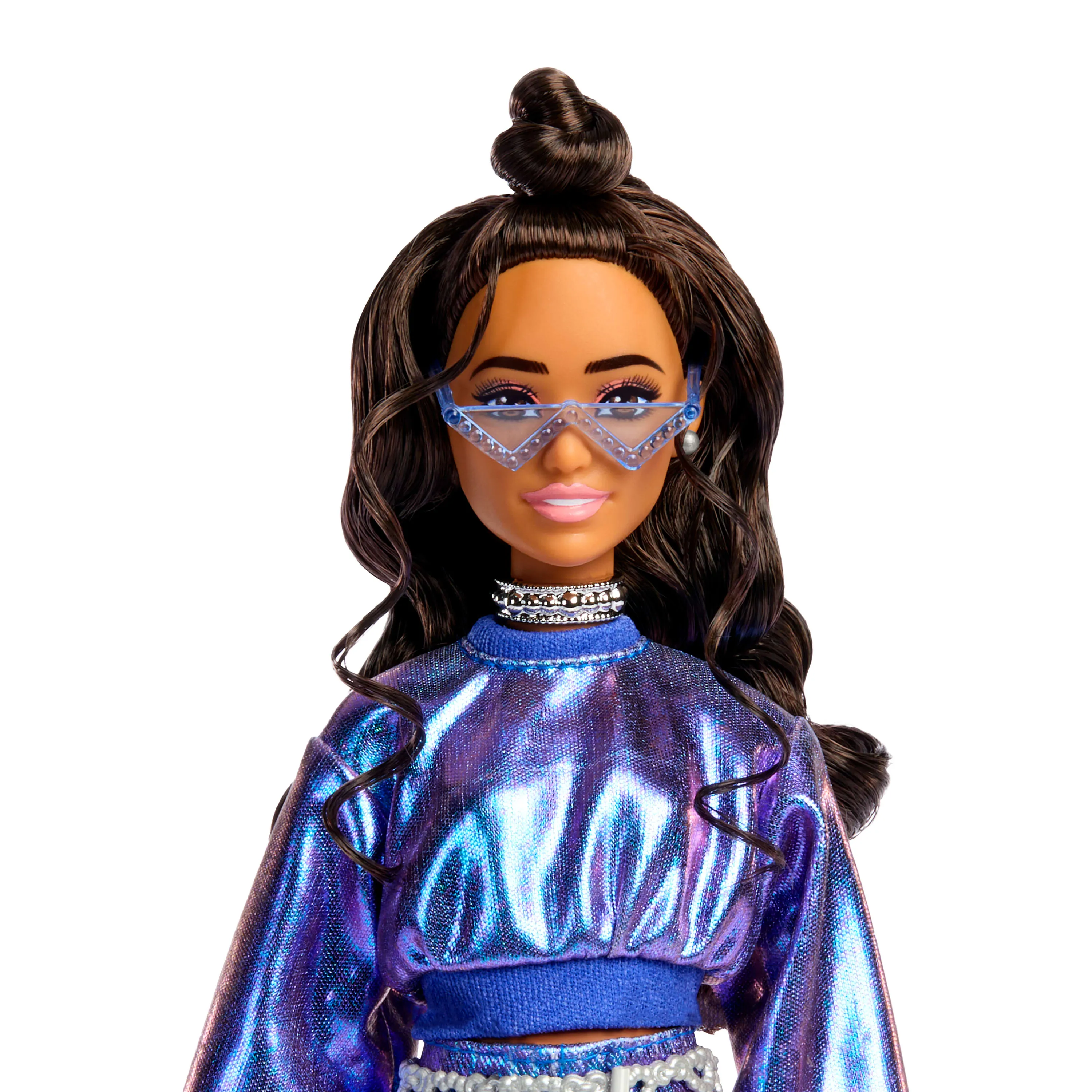 Barbie Barbie Deluxe Style in blue metallic outfit, doll