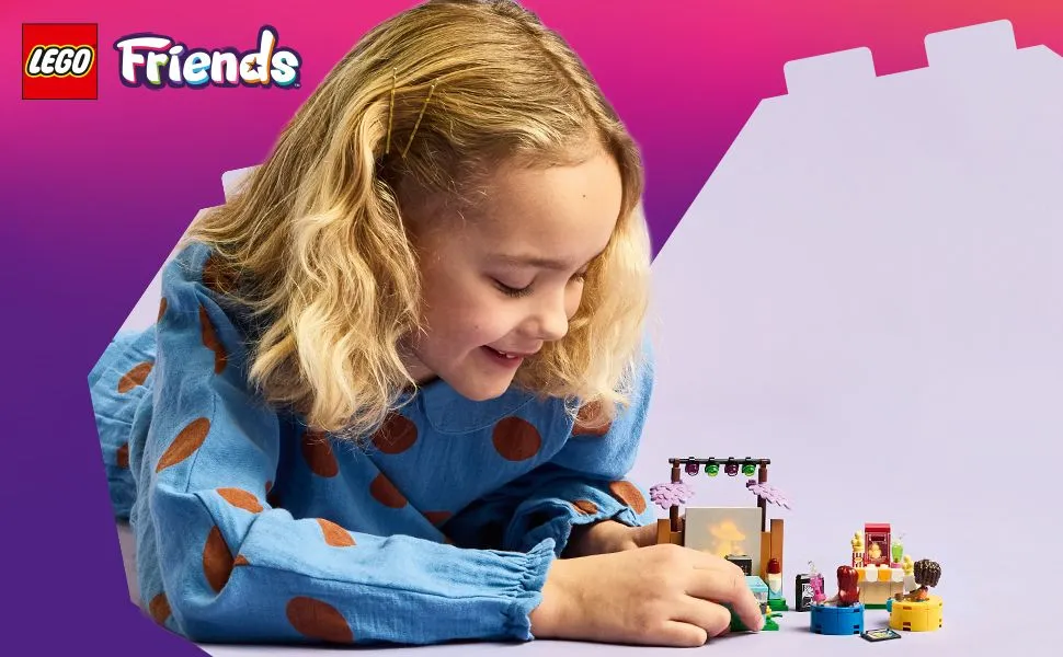 LEGO Friends Movie Night 42642 LEGO Friends Movie Night 42642