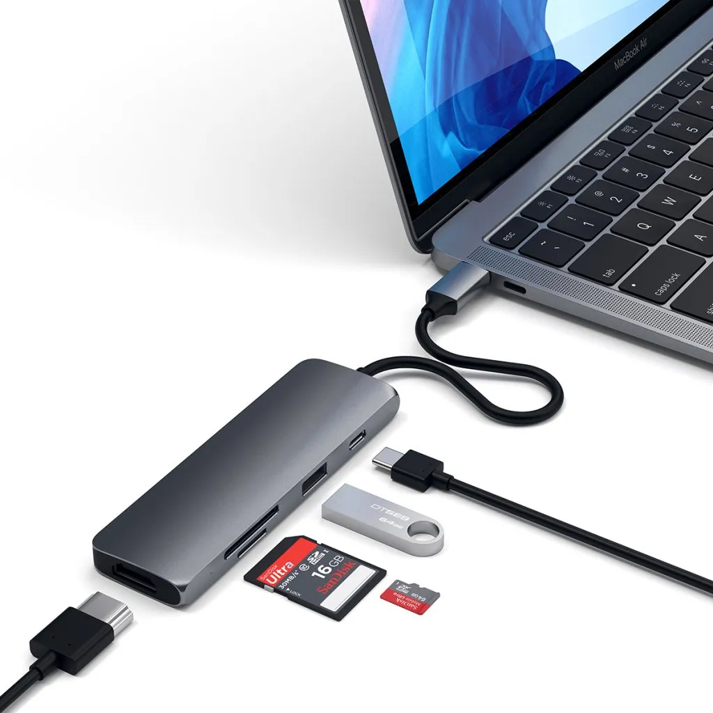 Satechi USB-C Multiport Pro - Avaruusharmaa