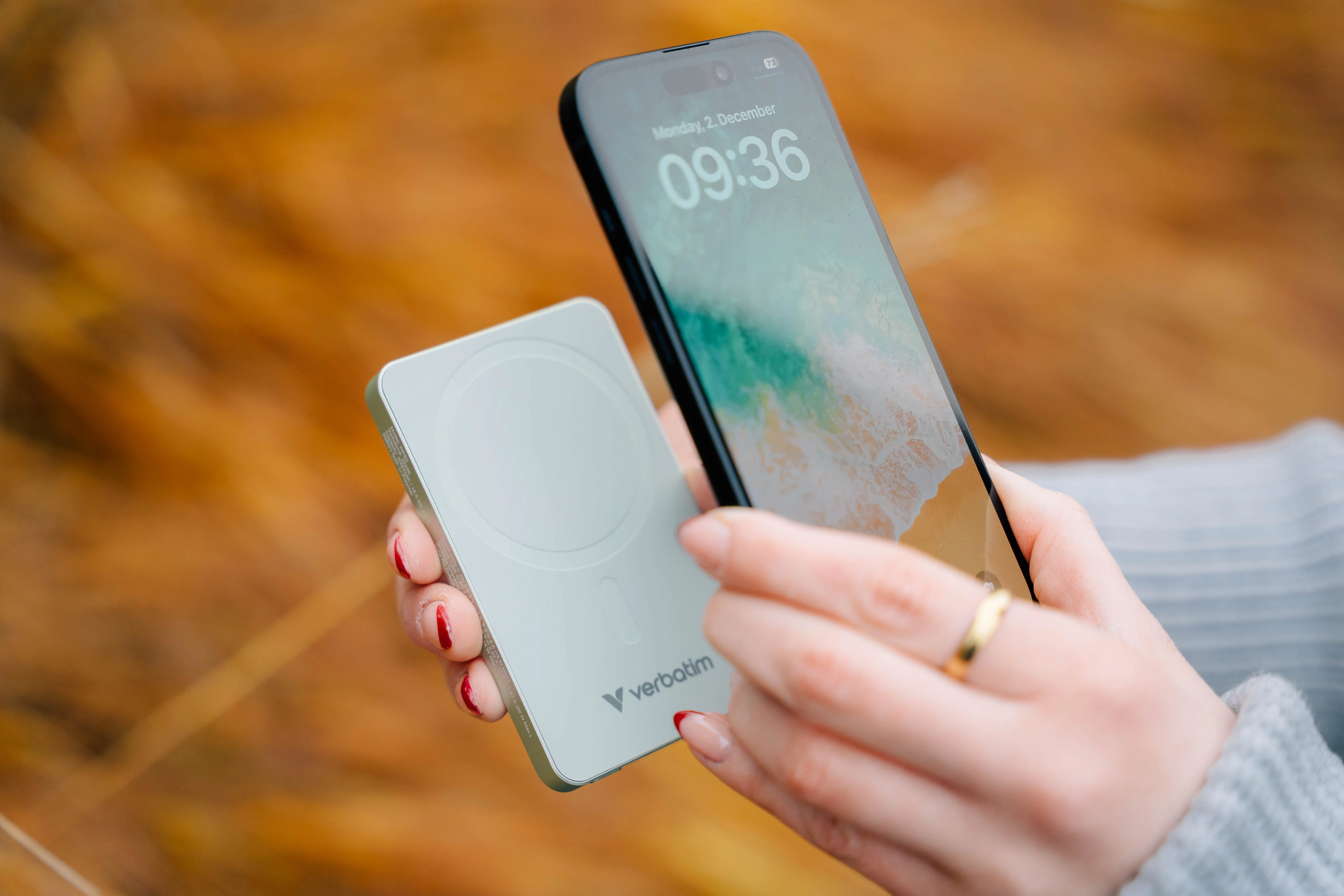 Verbatim Charge n Go Magnetic Wireless -varavirtalähde, 10000 mAh, Vihreä