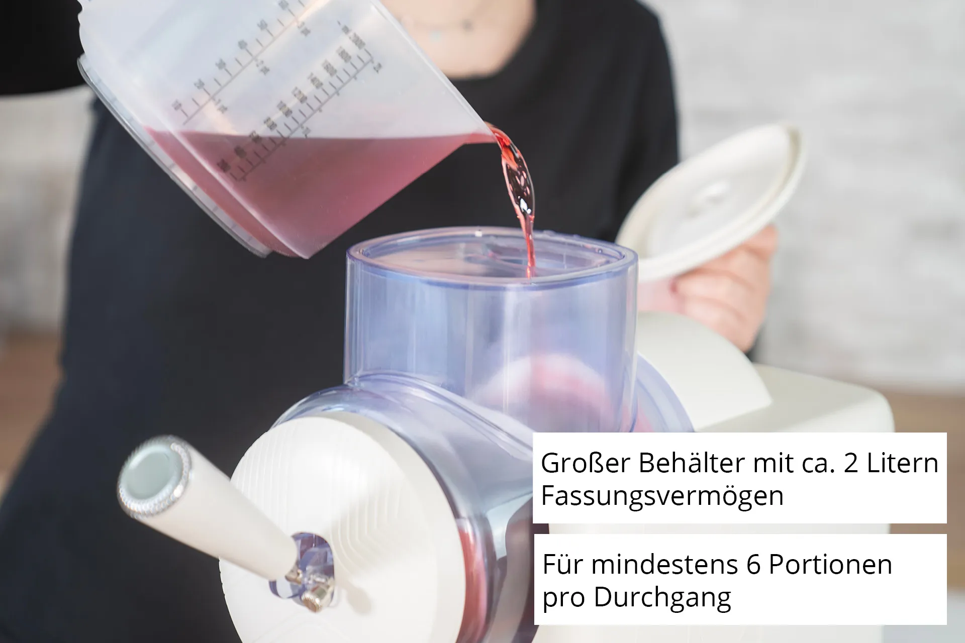 Unold 2-in-1 slush &amp; soft ice cream machine SOFIE white, for 1,500ml slush or soft ice cream, 150 watt compressor