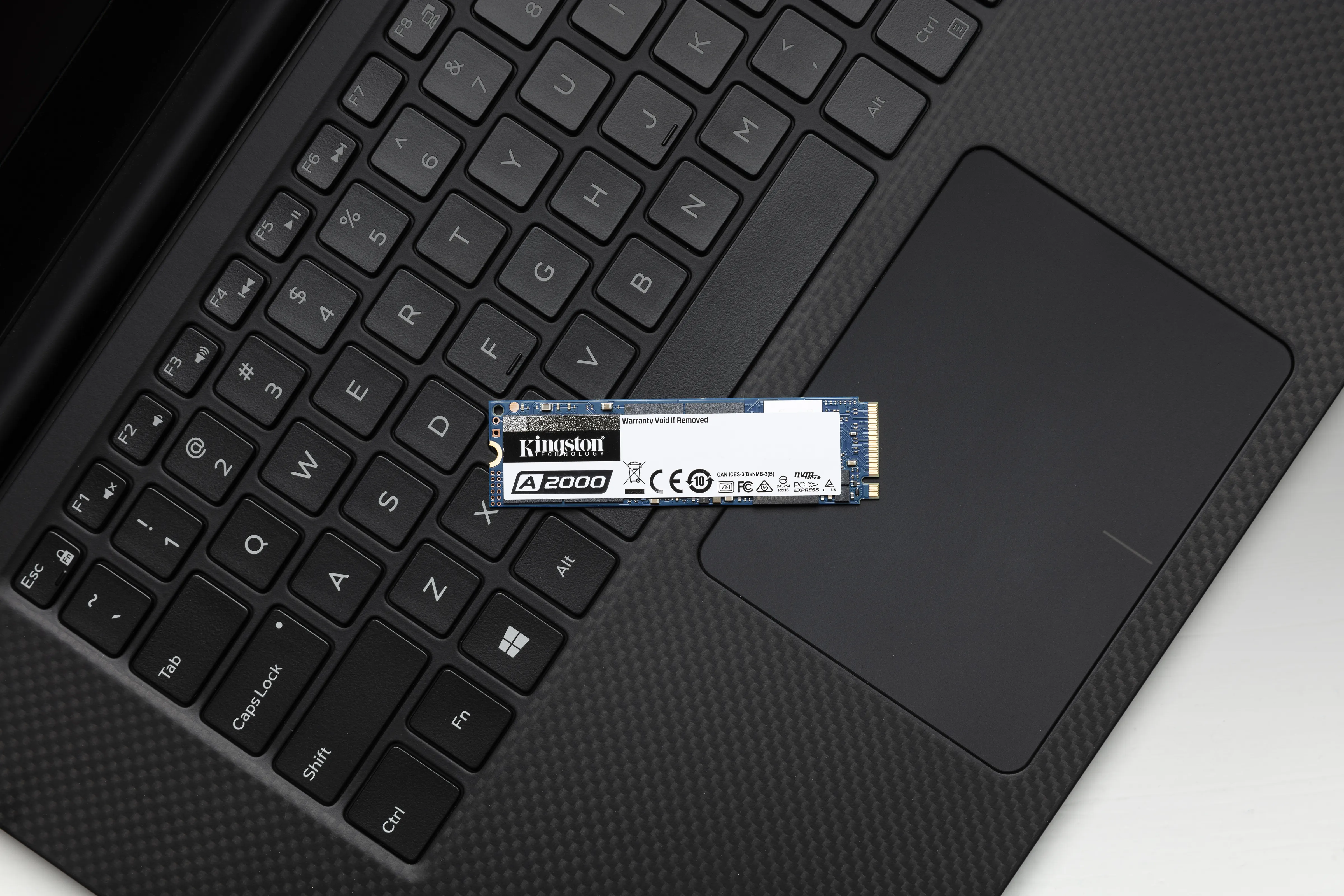 Kingston A2000 250 Gt M.2 NVMe -SSD-levy