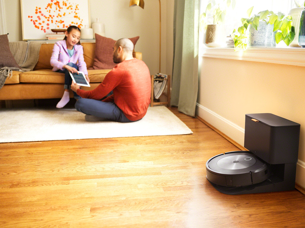 iRobot Roomba j7+ - Robotti imuri