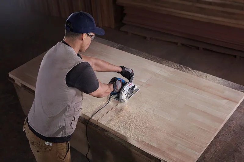 BOSCH GKS 600 Professional 165 millimeter sladdad handcirkels&aring;g 1200 watt svart och bl&aring;