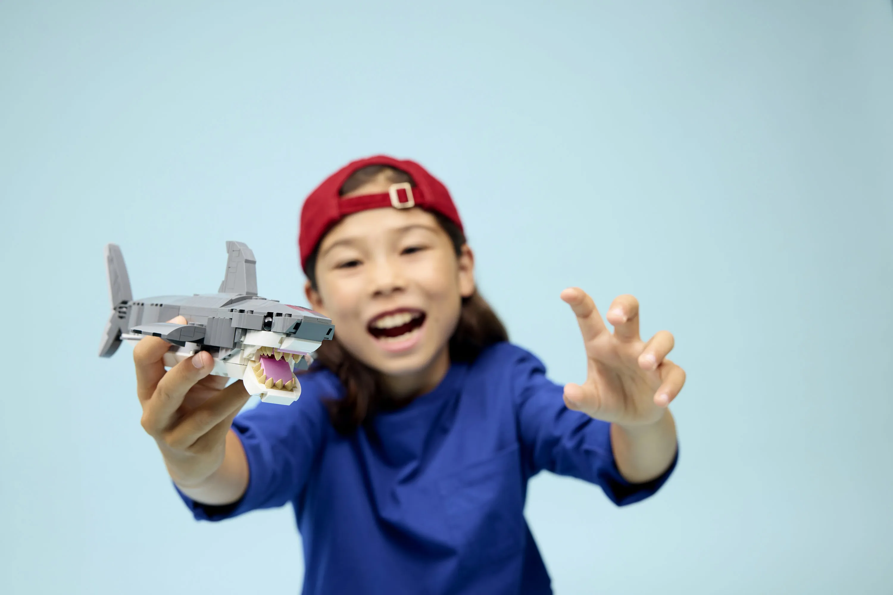 LEGO Creator Fierce Shark and Treasure Chest 31381