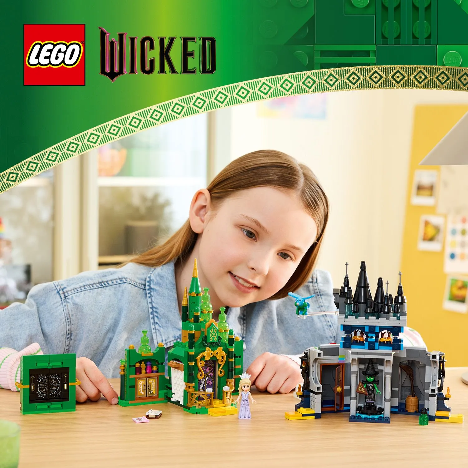 LEGO Wicked Emerald City and Kiamo Ko Castle 75689