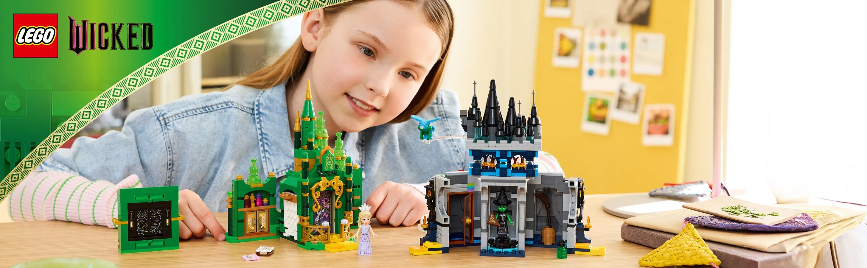 LEGO Wicked Emerald City and Kiamo Ko Castle 75689