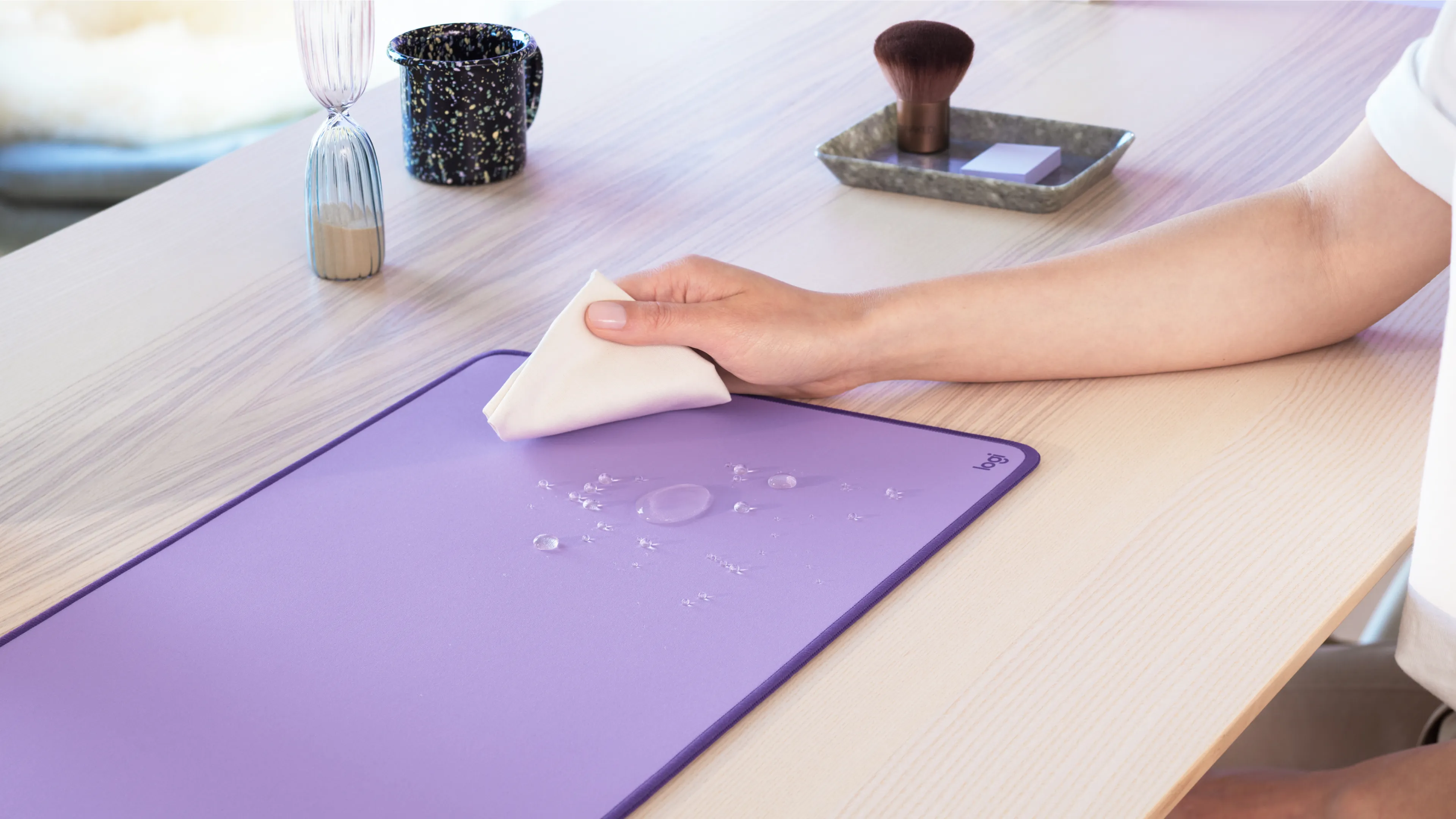 Logitech Desk Mat Studio Series Mousepad, 700x300 mm, Lavender