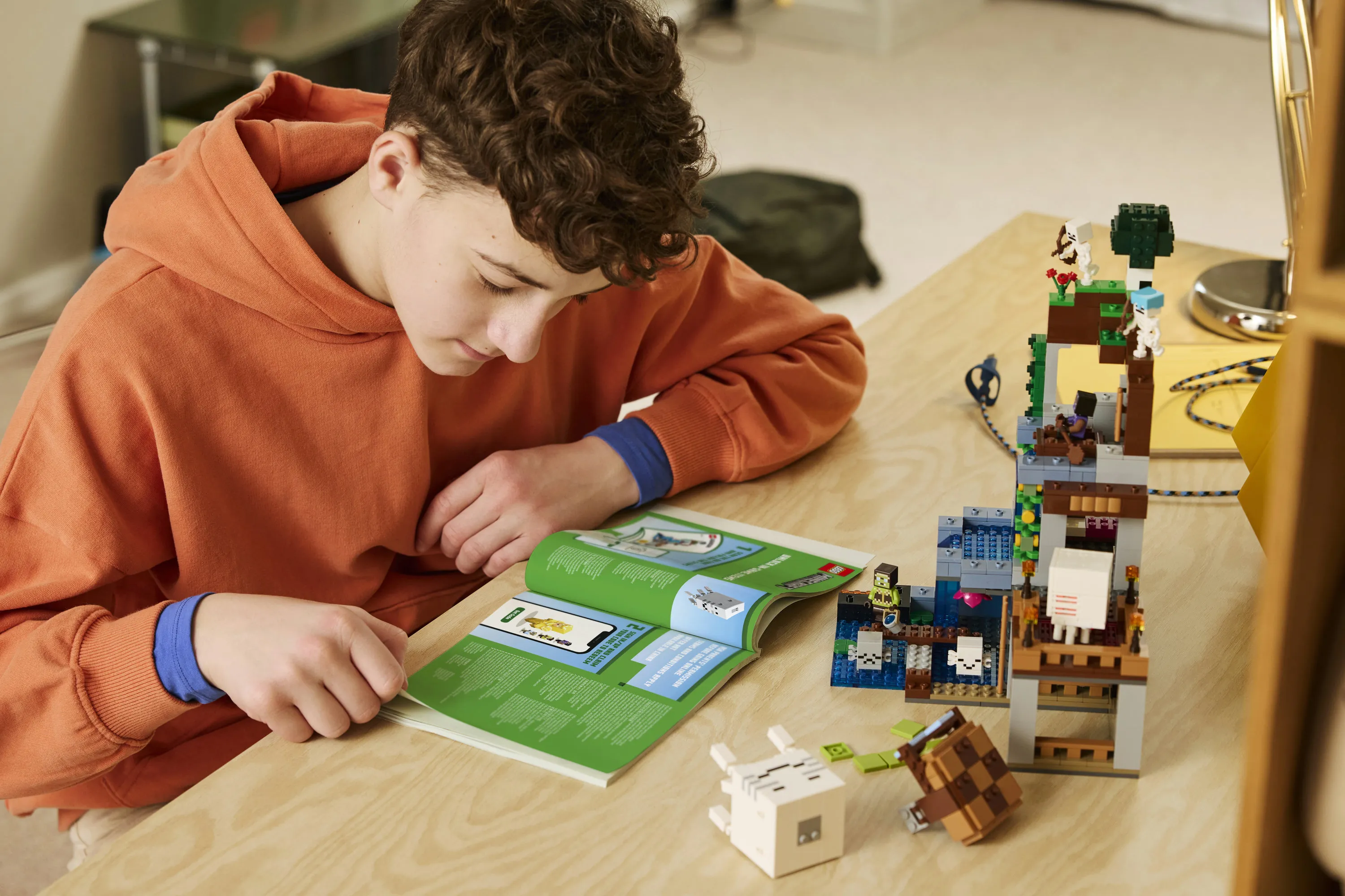 LEGO Minecraft Ghast Station 21597