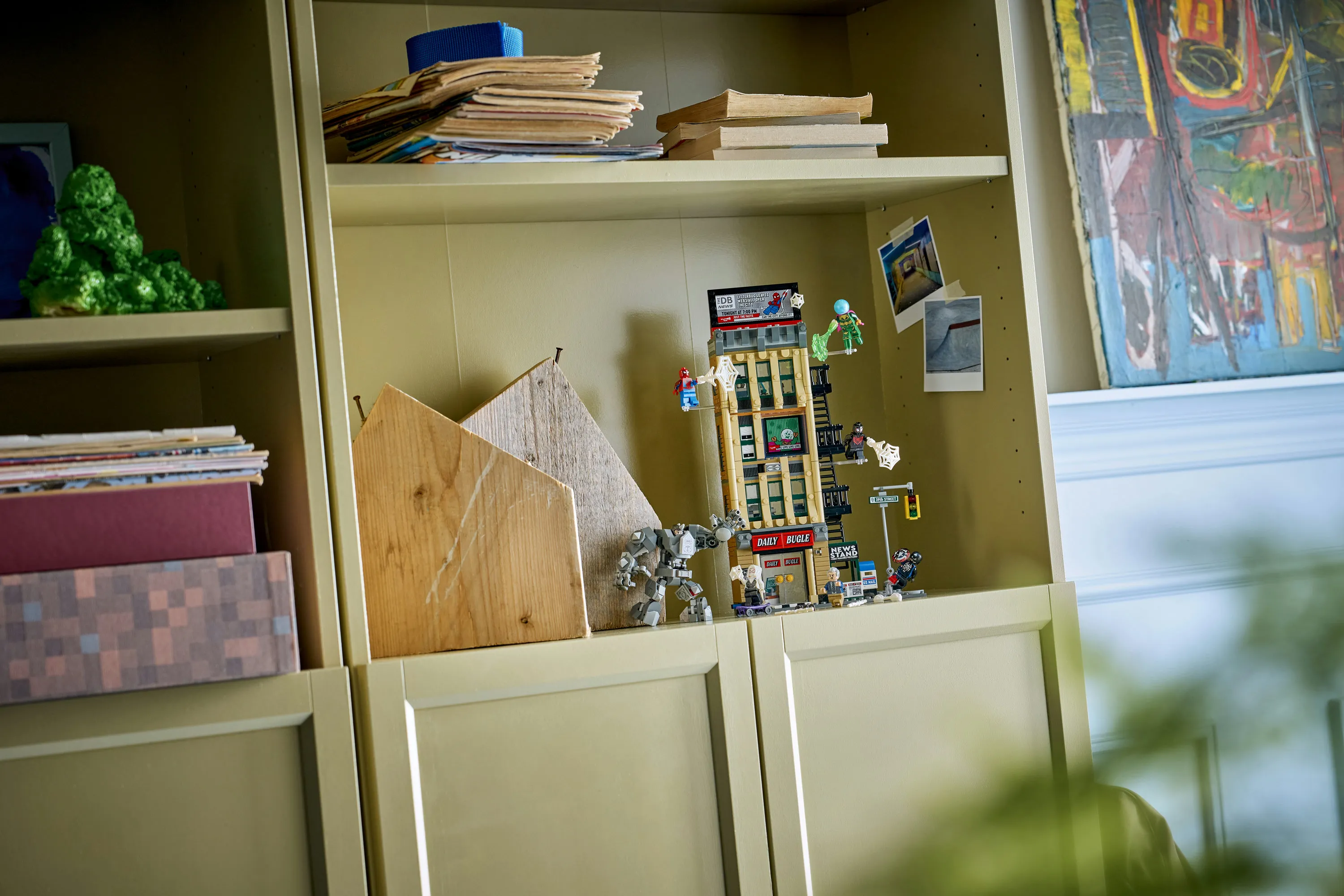 LEGO Marvel Spider-Man versus Mysterio: Daily Bugle 76342