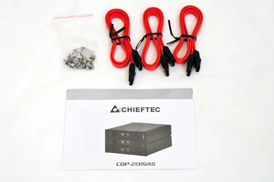 CHIEFTEC 2x5.25 bays for 3 SAS/SATA HDDs