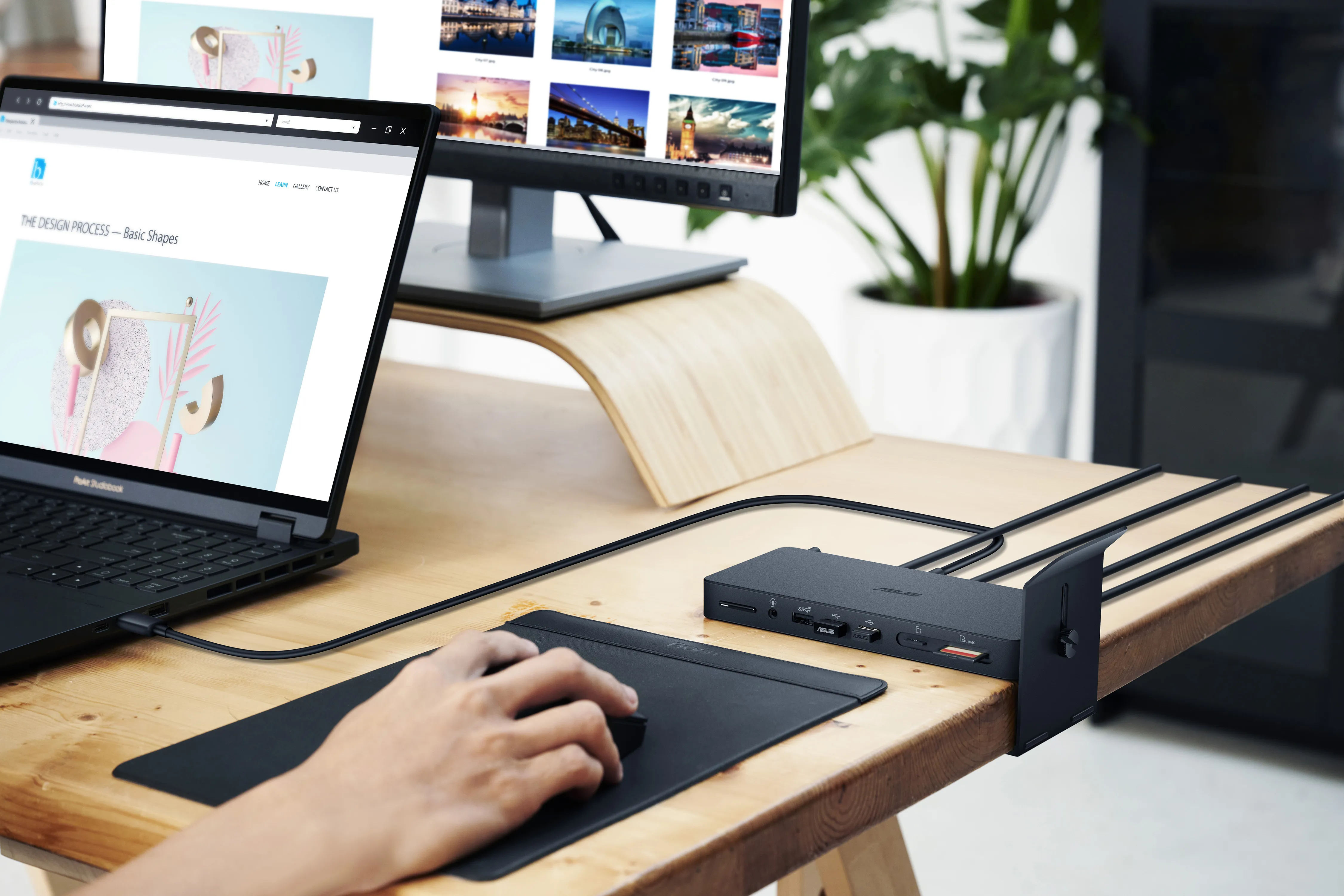 DC500 Triple 4K Thunderbolt 4 Dock  90XB08DN-BDS010