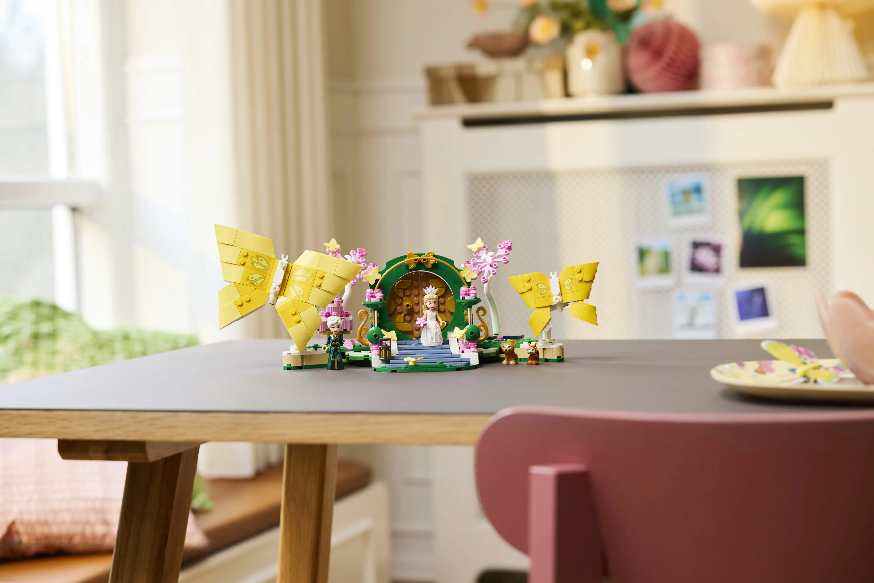 LEGO Wicked Glindan h&auml;&auml;p&auml;iv&auml; 75688