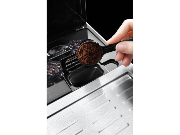 DeLonghi ETAM36.365M PrimaDonna XS kahviautomaatti maitokannulla