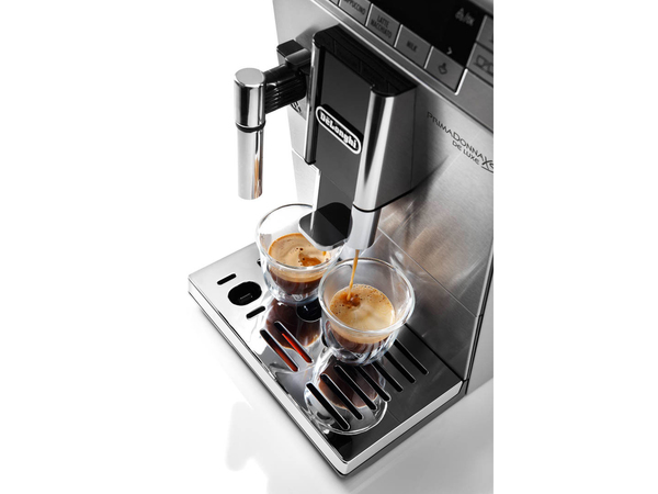 DeLonghi ETAM36.365M PrimaDonna XS kahviautomaatti maitokannulla