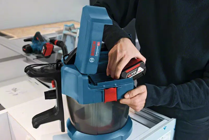 Bosch GAS 18V-10 L Professional Wet and dry vacuum cleaner, Blue, Black