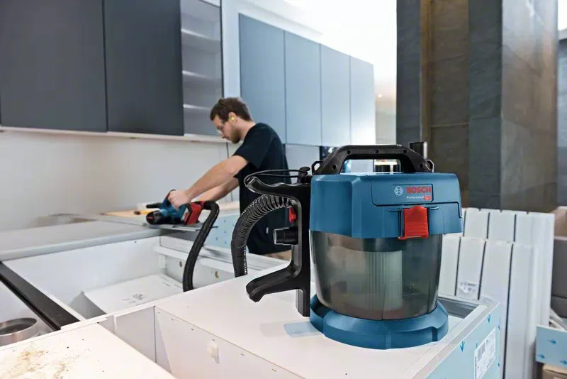 Bosch GAS 18V-10 L Professional Wet and dry vacuum cleaner, Blue, Black