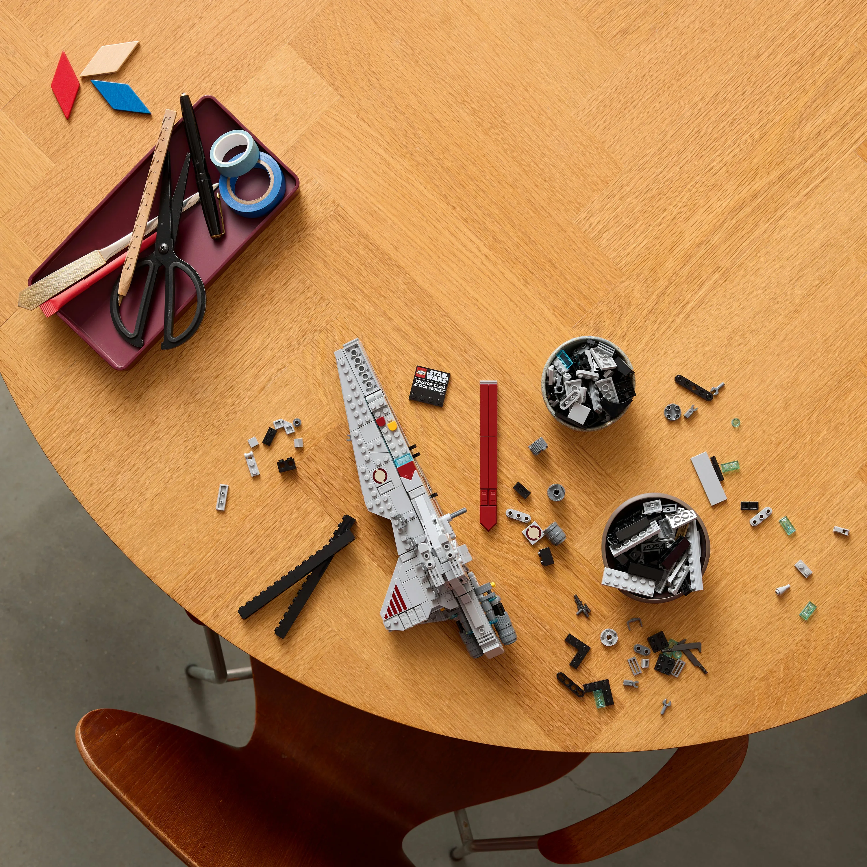 LEGO Star Wars Venator-luokan hy&ouml;kk&auml;ysristeilij&auml; 75441