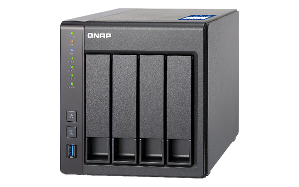 Qnap NAS-kabinett, 4x2,5"/3,5"-platser,  8GB, 1xSFP+, 10GbE, svart