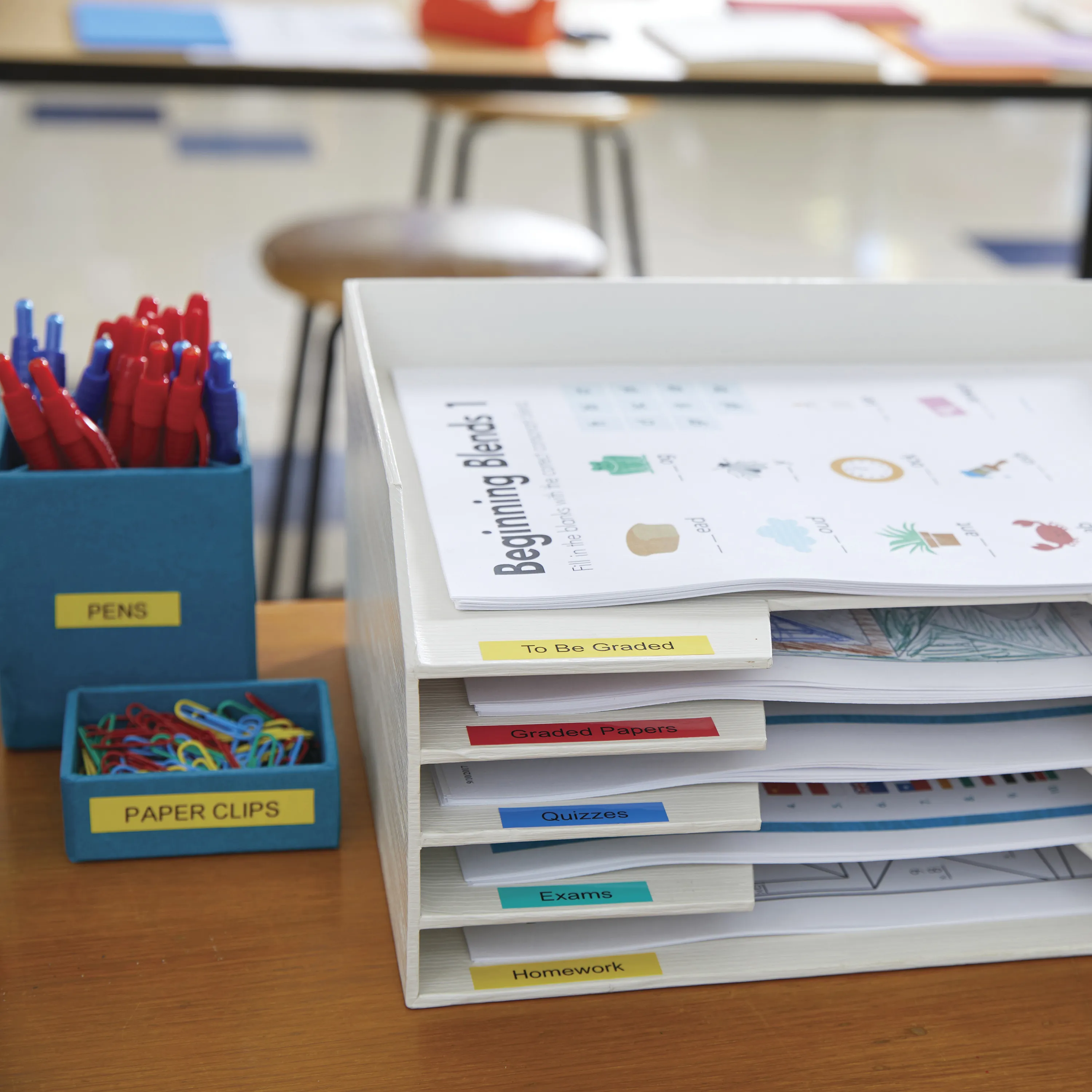 DYMO D1 m&auml;rktejp standard 12mm, svart p&aring; gr&ouml;nt, 7m rulle (45019)