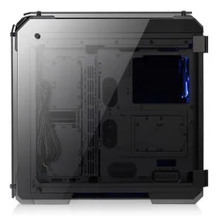 Thermaltake View 71 Tempered Glass Edition -t&auml;ystornikotelo ikkunalla, musta