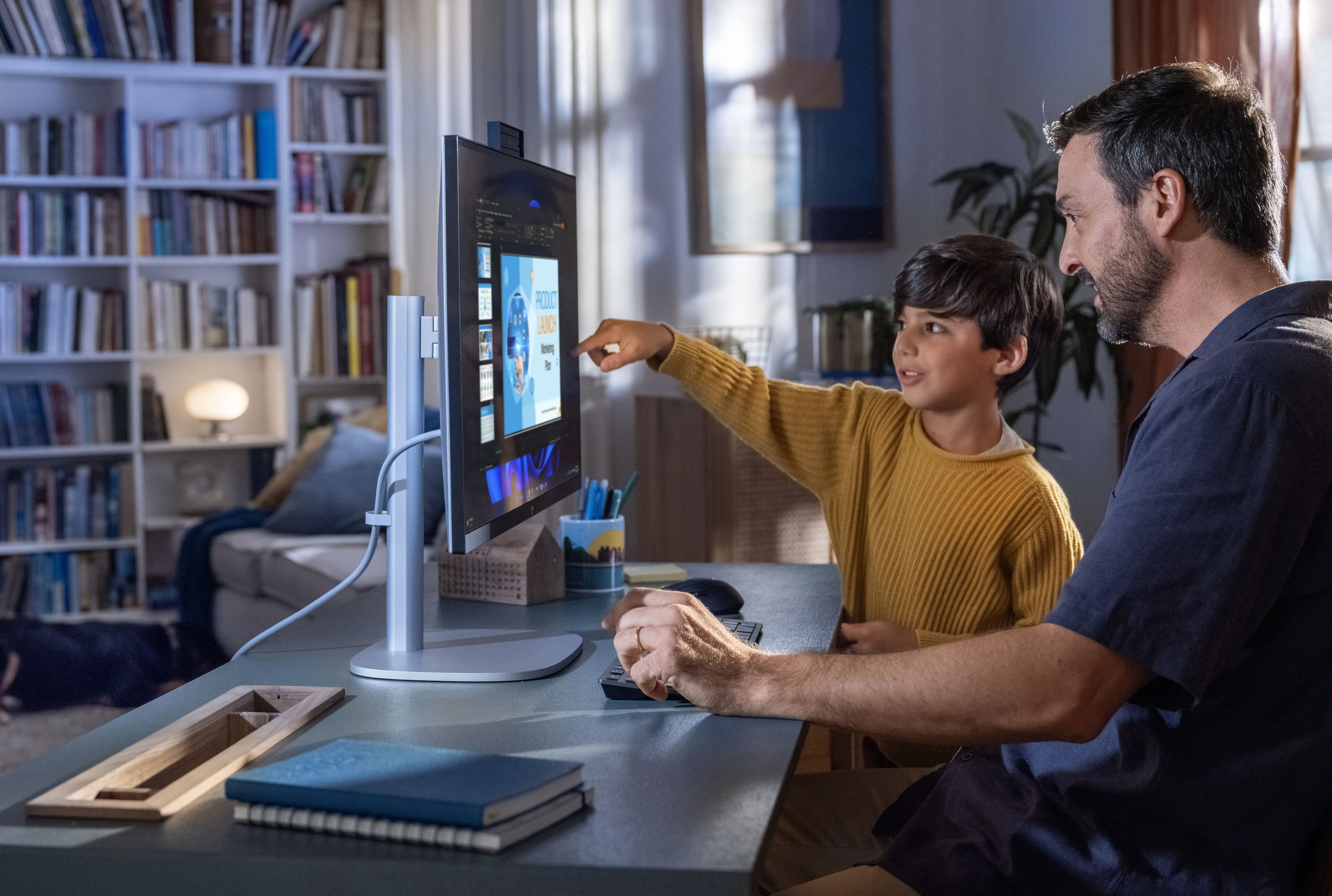 HP EliteStudio 8 AiO G1i. Intel Core Ultra 7 265, 32 Gt RAM, 512 Gt SSD, Windows 11 Pro - AIO-dator