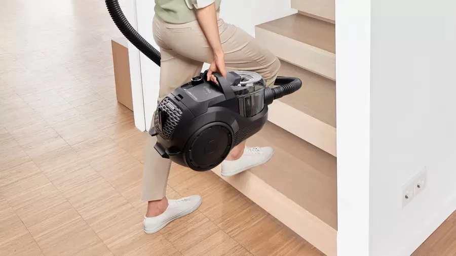 Bosch Serie 4 BGC21X300 2 L 550 W HEPA -p&ouml;lynimuri, musta