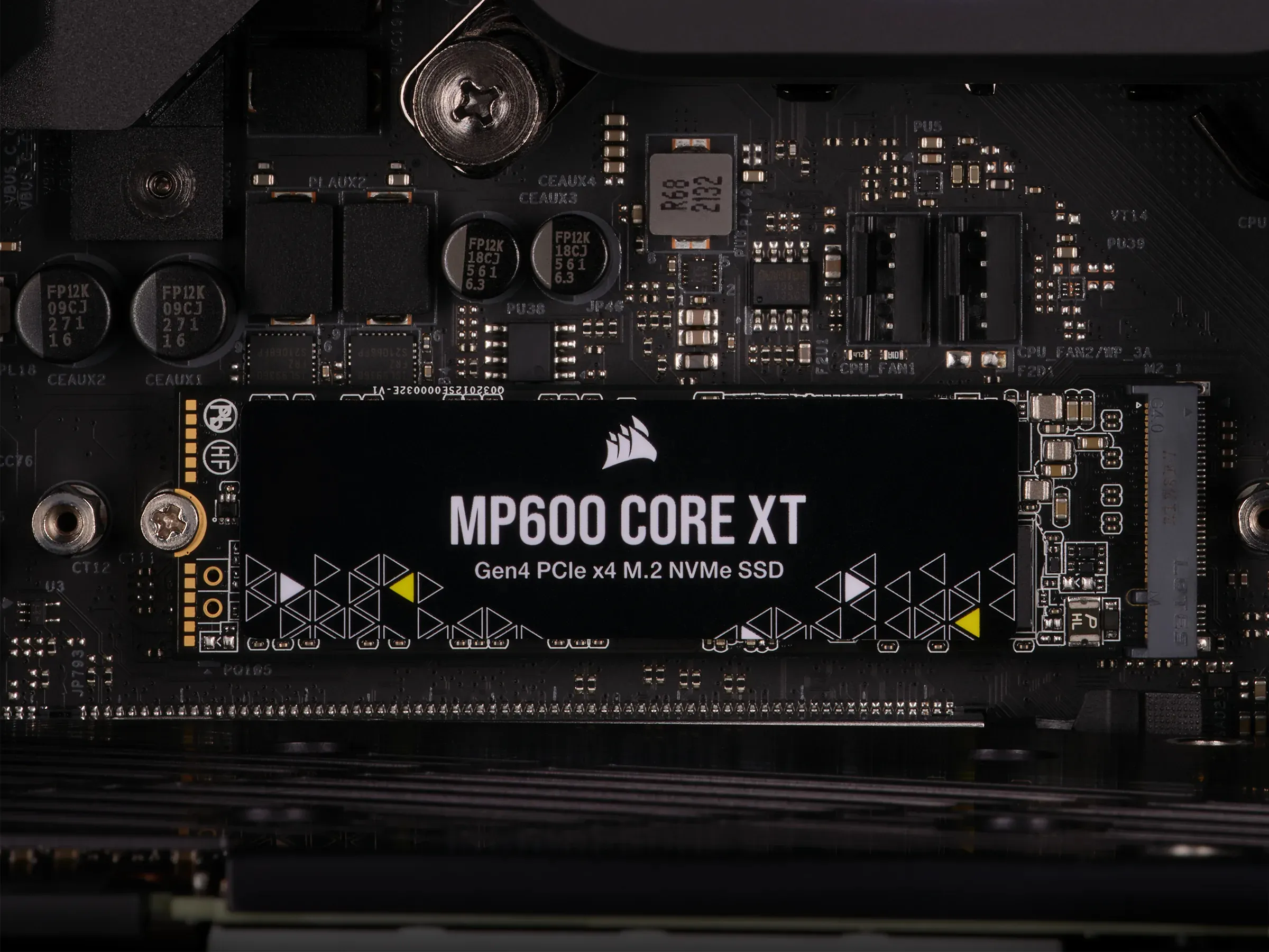 Corsair MP600 CORE XT 2 TB SSD - PCIe 4.0 x4, NVMe 1.4, M.2 2280