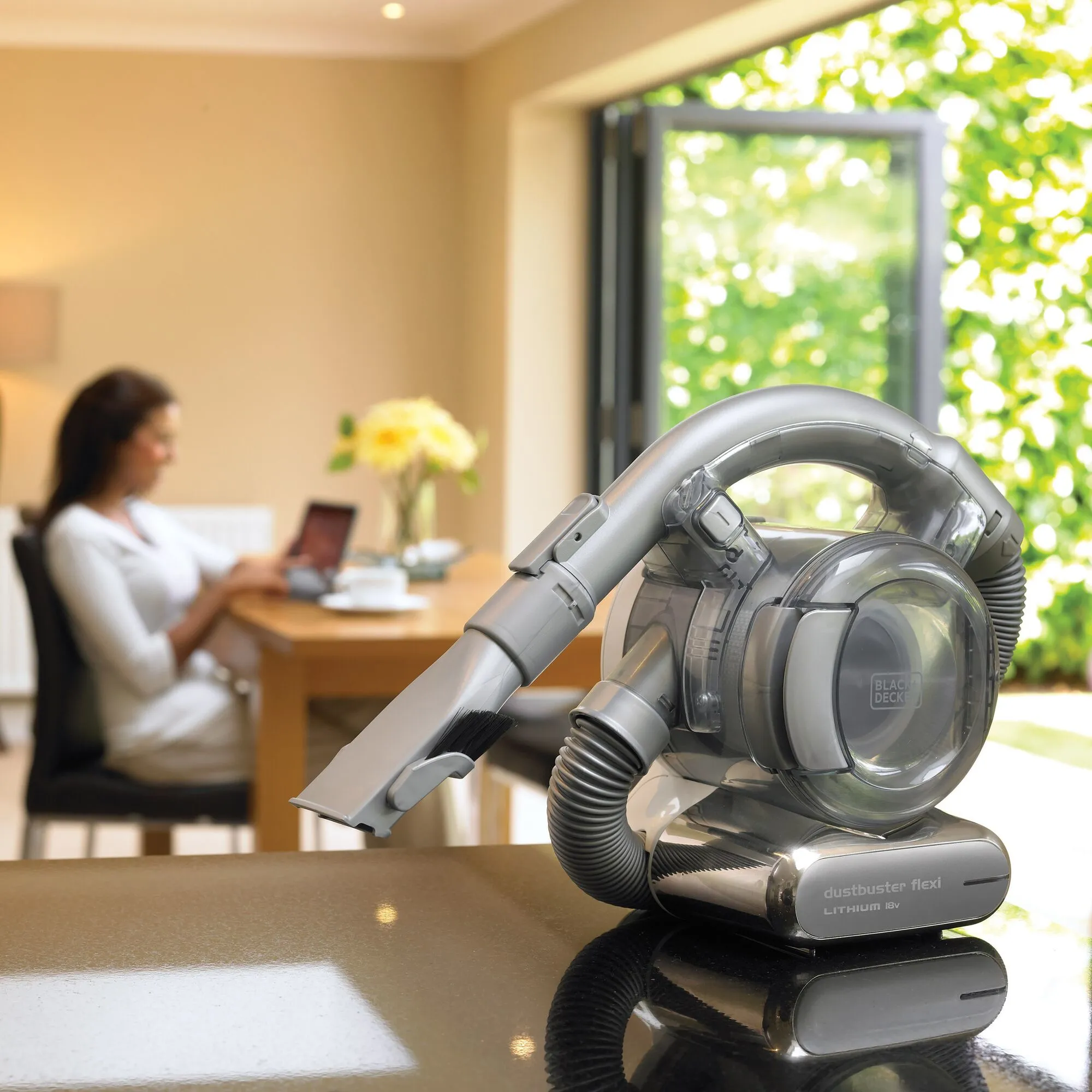 BLACK+DECKER PD1820L-QW 18V -k&auml;sik&auml;ytt&ouml;inen imuri, kromi