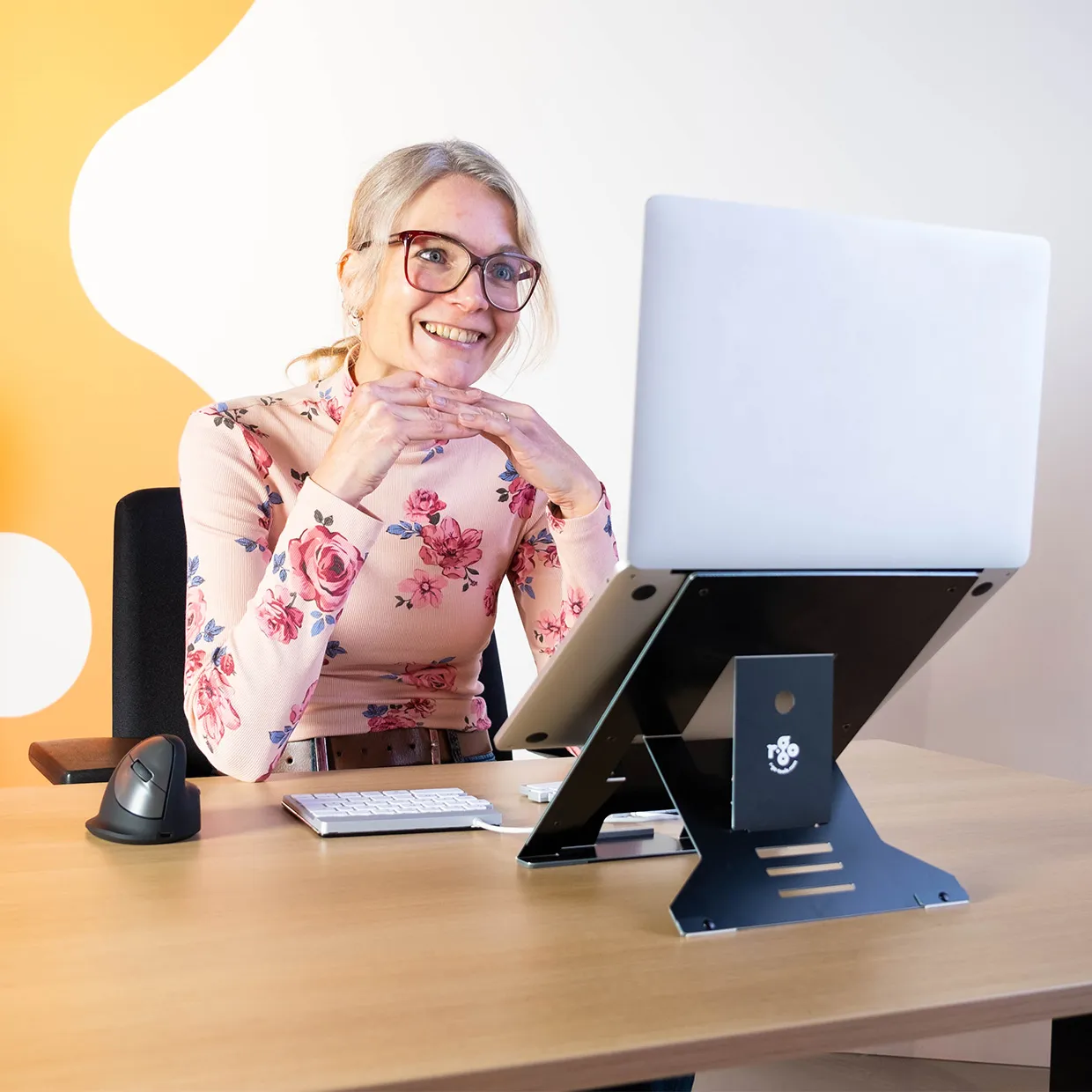 R-Go Riser Document Laptop stand Black