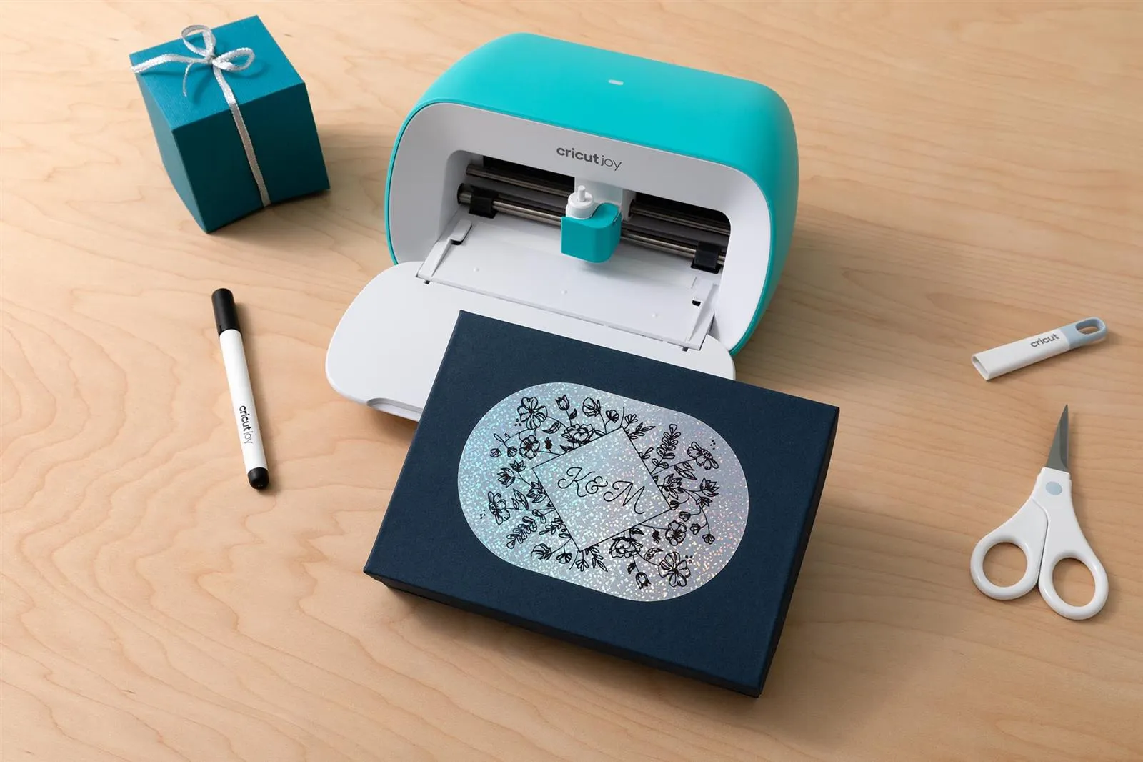 Cricut Smart Vinyl Permanent Writable Joy 14x33cm 4 sheets (Silver Holographic)