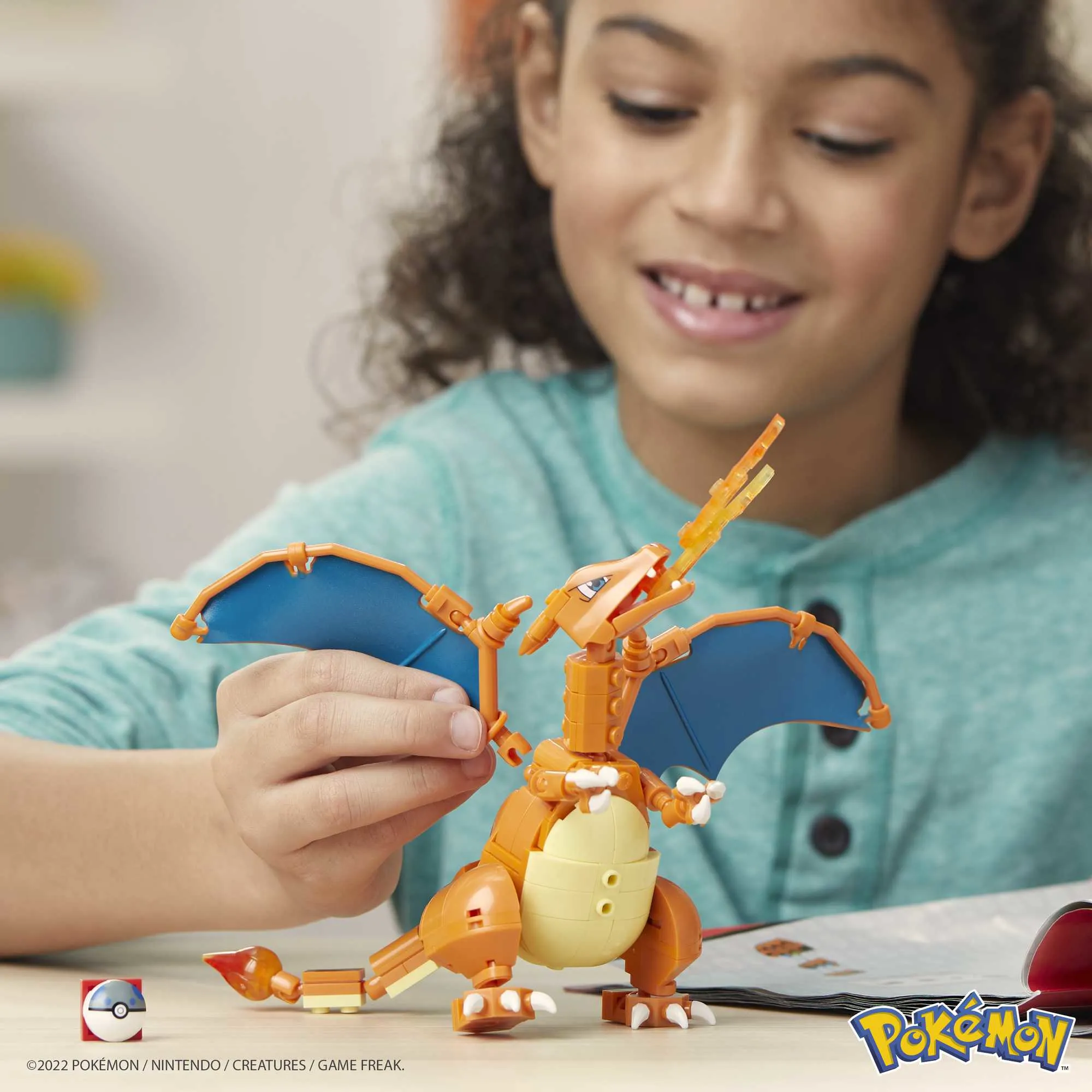 Mega Construx Pok&eacute;mon Charizard Construction Toy