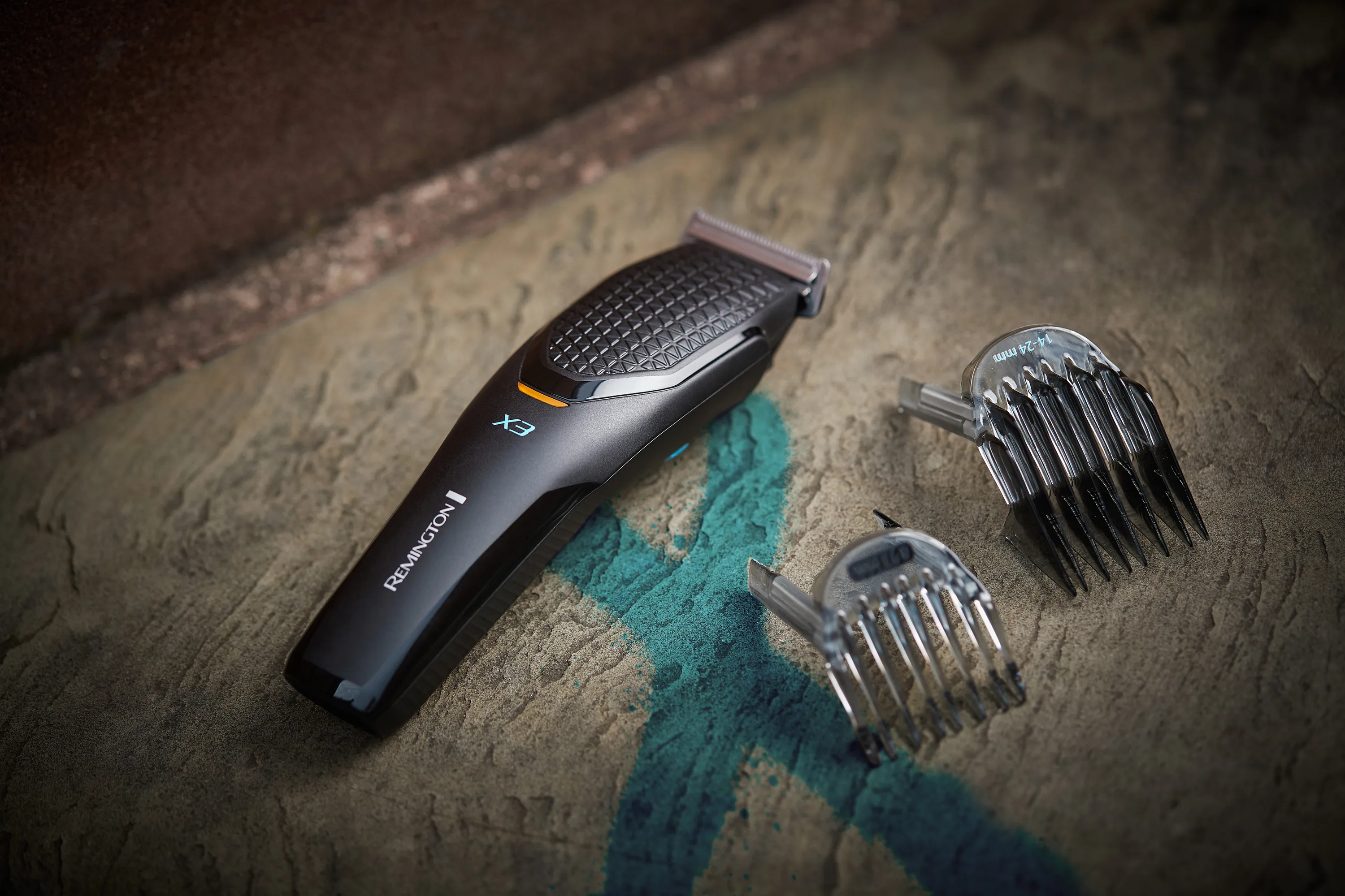Remington Power-X X3 HC3000, johdoton, ladattava -hiustenleikkuukone, musta