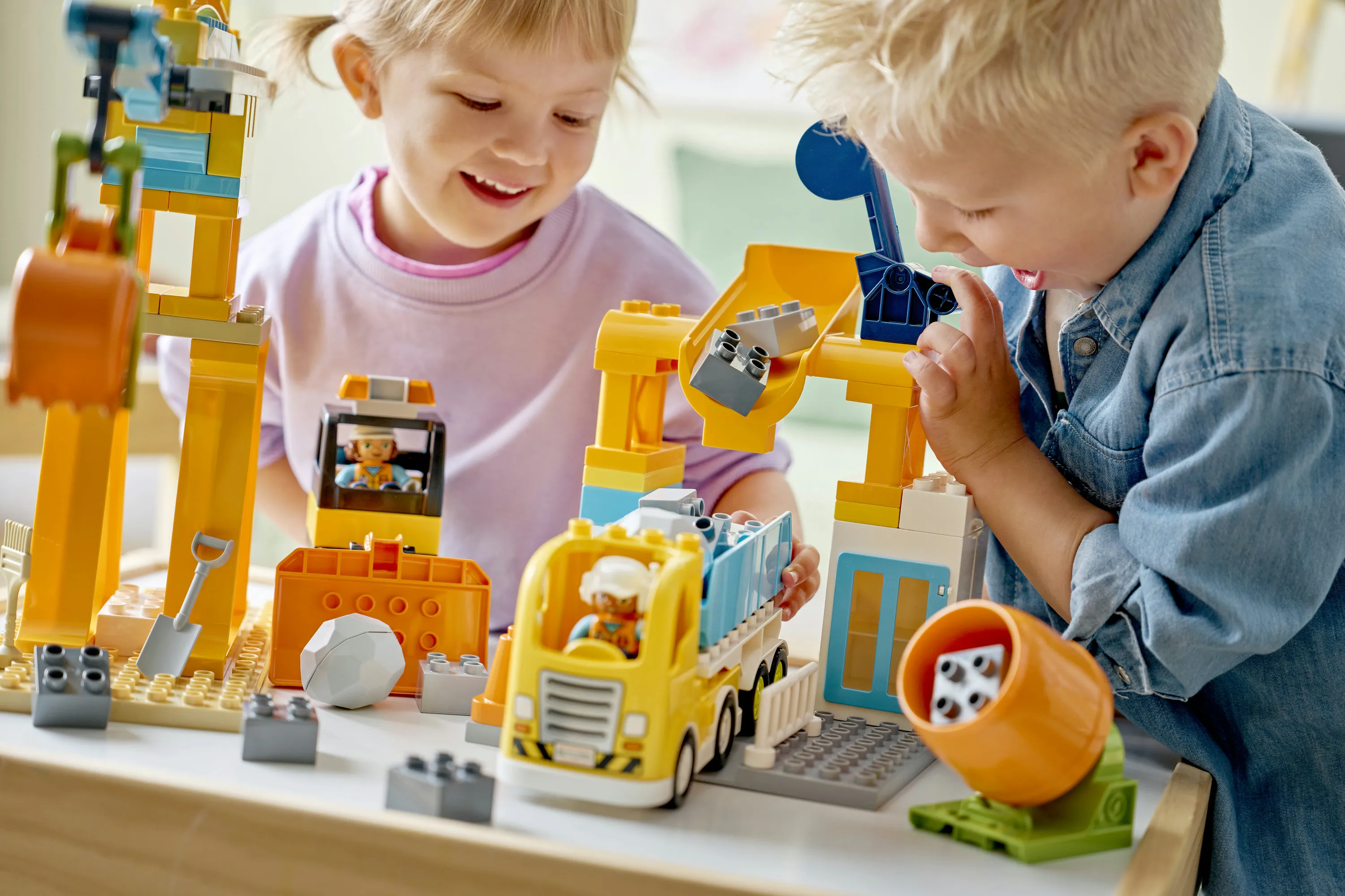 LEGO DUPLO Town Construction Site with Vehicles 3in1 10476