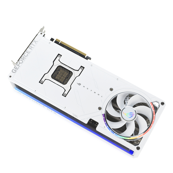 Asus GeForce RTX 5090 ROG Astral Gaming White 32 GB -näytönohjain