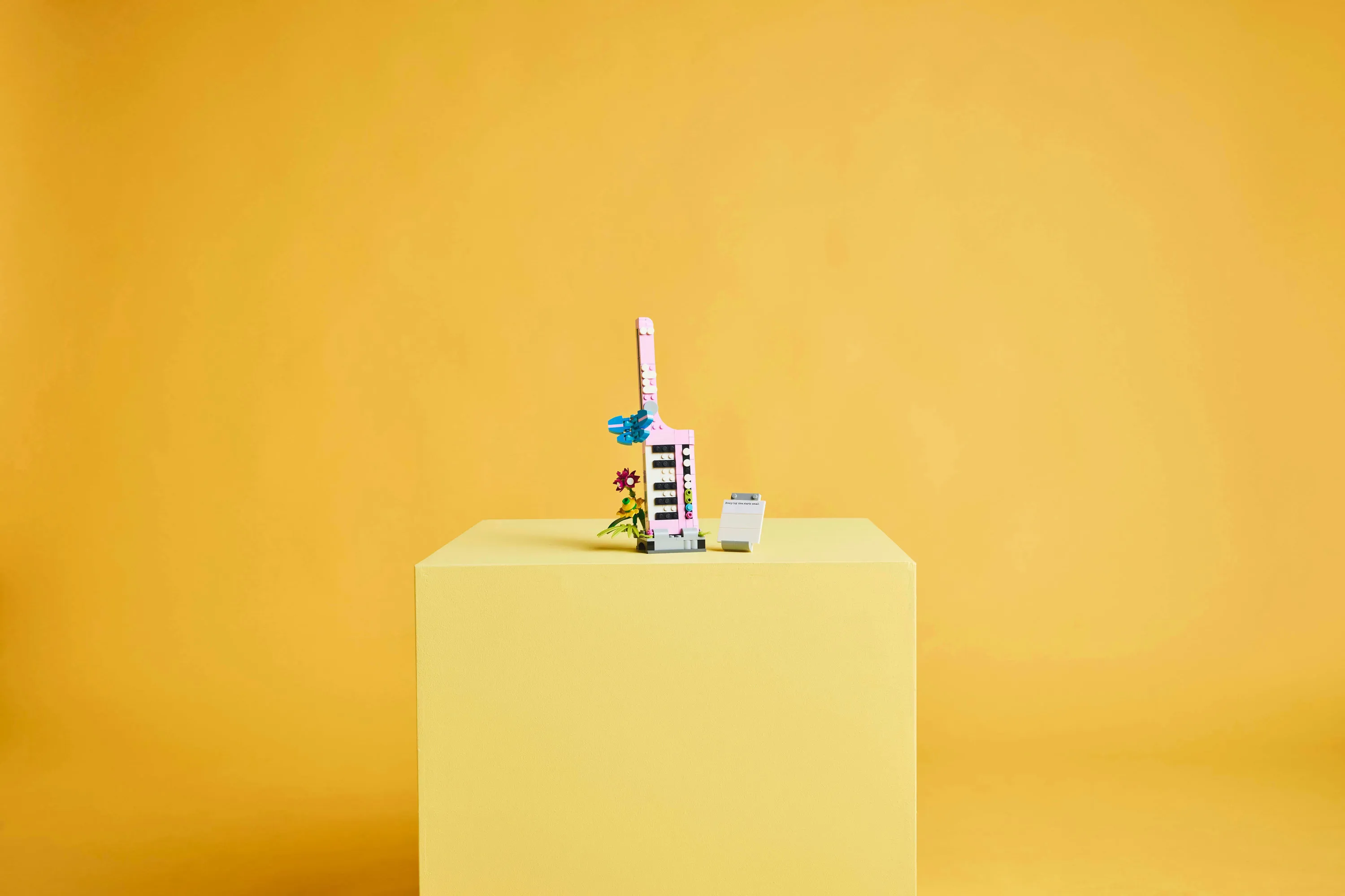 LEGO Creator Kirjoituskone ja kukat 31169